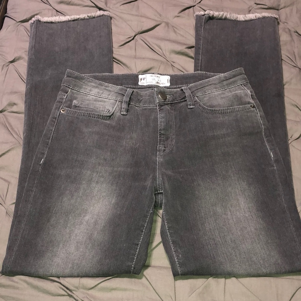 Free People Frayed Hem Jeans (NWOT)